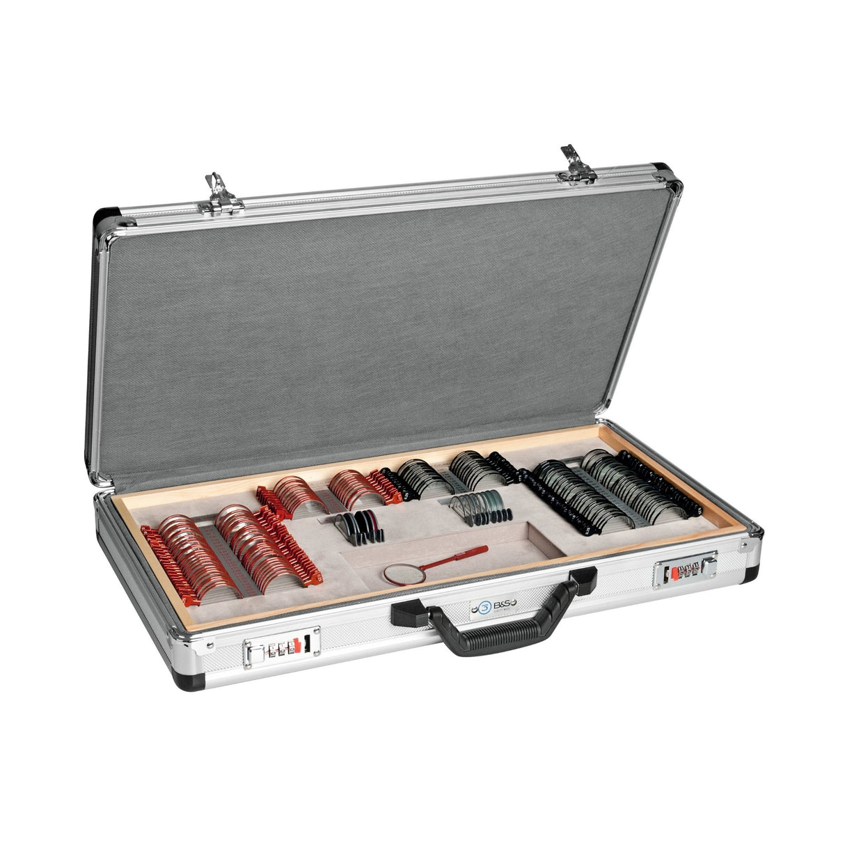 Coffret en verre contenant 159 verres de mesure à monture métallique