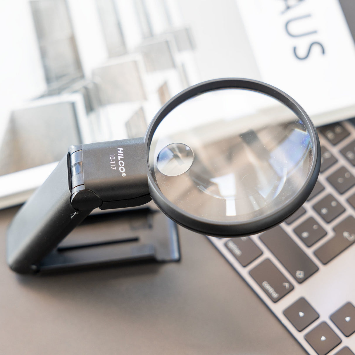 Loupe éclairée multi-angles